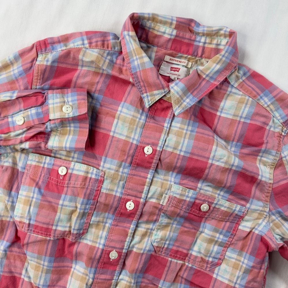 Levi's Shirt Women's‎ Small Pink Blue Plaid Boyfriend Fit Long Sleeve